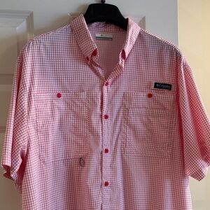 Columbia Men's Pink Plaid Button-Down Shirt